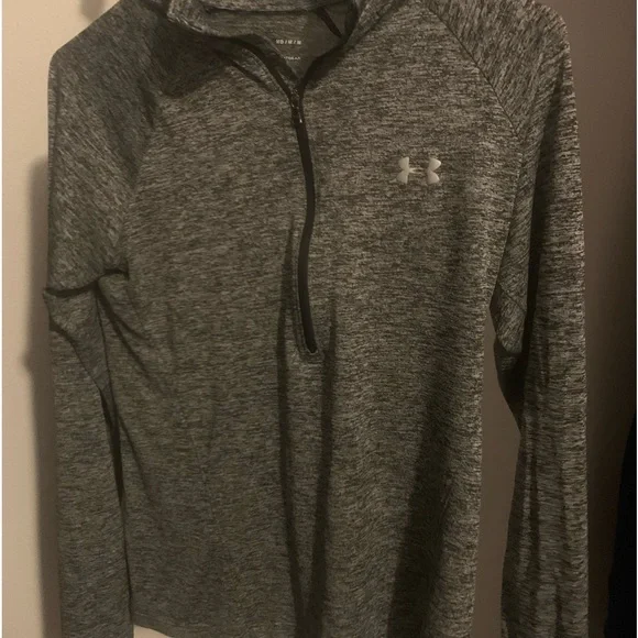 size M 1/4 zipper pullover - Picture 2 of 3